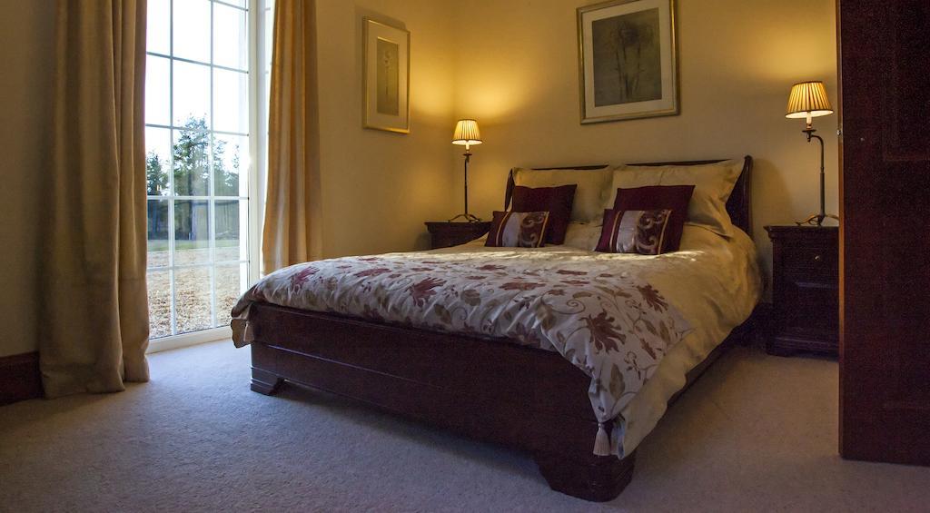 Dinichean House Bed & Breakfast Daviot  ห้อง รูปภาพ
