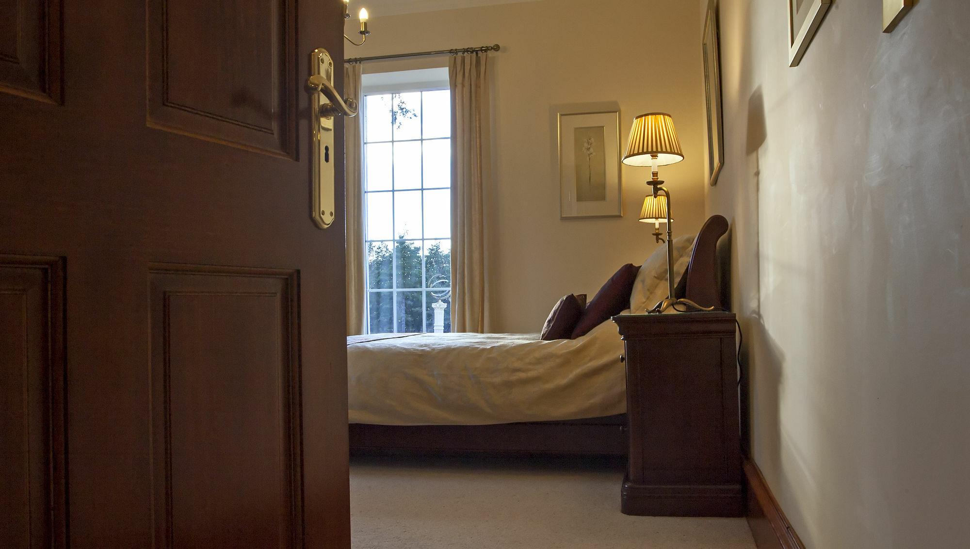 Dinichean House Bed & Breakfast Daviot  ภายนอก รูปภาพ